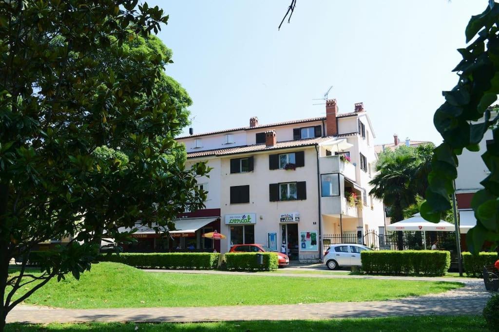 Vista Mare Apartman Poreč Exteriör bild