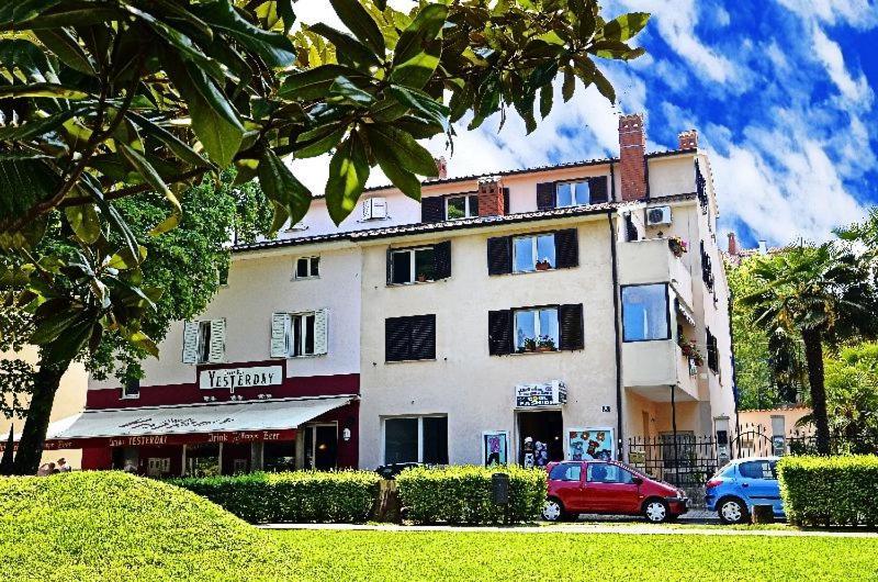 Vista Mare Apartman Poreč Exteriör bild